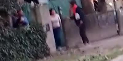 Woman Shoots  A Guy Who Wanted To Fight With Hers Son In Argentina