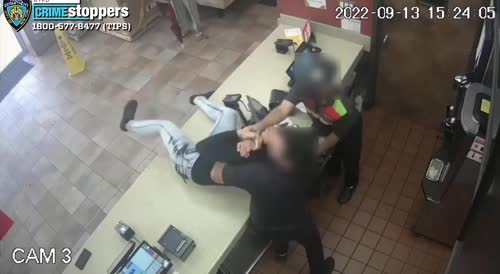 Woman jumps over NYC Burger King counter in attempted robbery