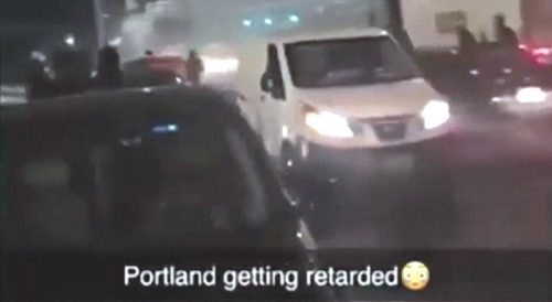 Portland Mob Trap Driver, Start Shooting When He Tries to Escape