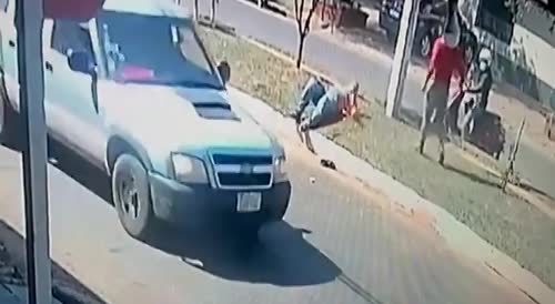 Road Workers Hit By Truck In Peru