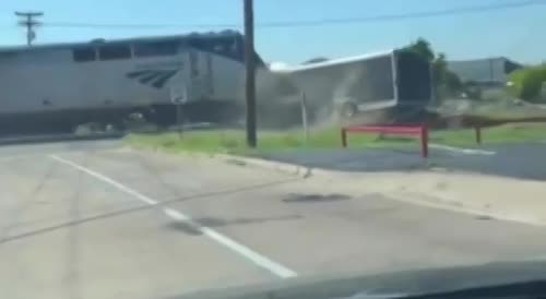 Texas: Amtrak slams into a trailer that was stuck on the tracks today in Mesquite