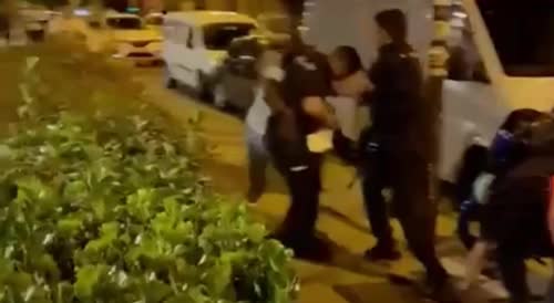 Man Gets Into A Fight With Madrid Officers