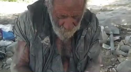 World's dirtiest man who fell ill after taking a shower and dies