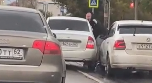 Man Gets Sandwitched In Wild Road Rage Incident