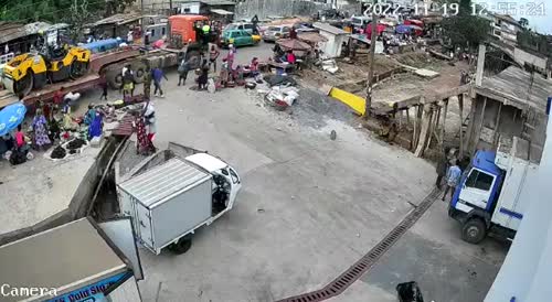 Fatal truck accident near a market in Ghana