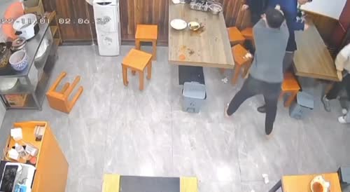Argument and fight in a Chinese restaurant