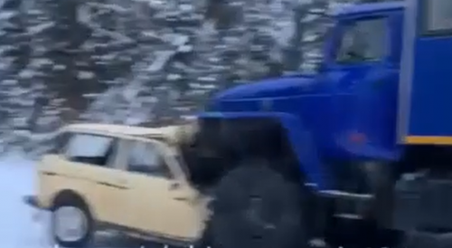 Truck Killed 3 Lada Occupants In Russia
