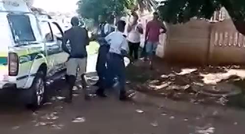 Angry Man Assaults Police Officer In South Africa