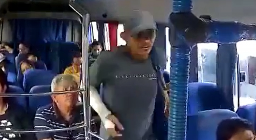 Dude Robs The Moving Bus In Manaus, Brazil