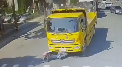 Yellow Truck Kills Scooter Rider In Taiwan