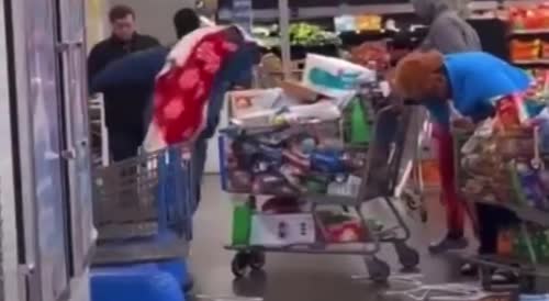 Memphis Walmart Thief Tries to Run With 2 Full Baskets
