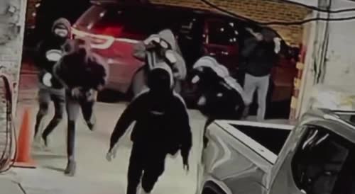Chicago: Thieves steal 4 vehicles from Albany Park auto shop