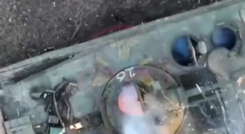 Drone operators are deadly accurate – right through the open hatch of a BMP!