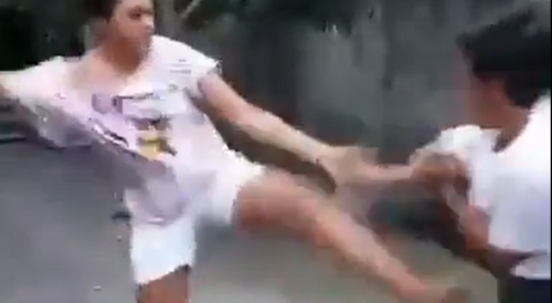 Indonesian Girls Fight Over A Guy Next Door