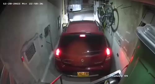 Family Carjacked In Own Garage In Colombia