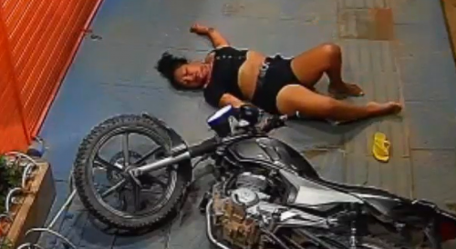 28YO Woman Jumps From Motorcycle To Stretcher