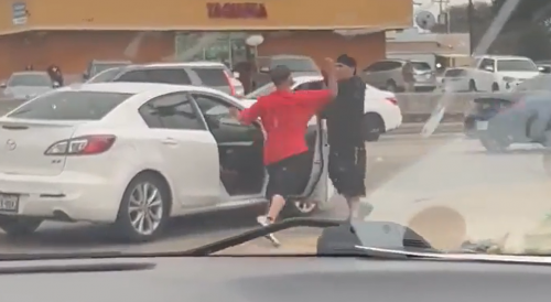 Road Rage Fight Breaks Out On Texas Road