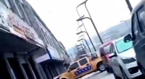 Chinese Blogger Surprised By Explosion(POV footage)