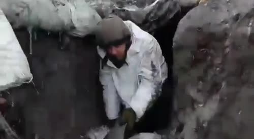 Soldier Repels An Attack On His Trench (Full Version)