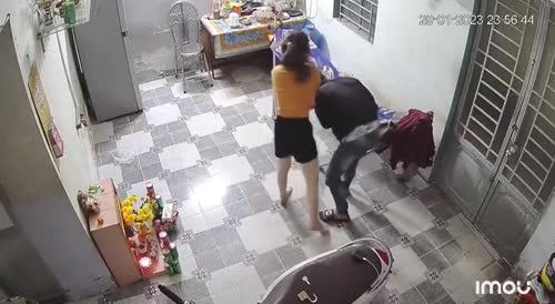 Woman Surprises Husband With a Beating
