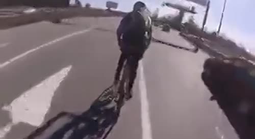 Bicyclist getting slammed for making the wrong decision(repost)