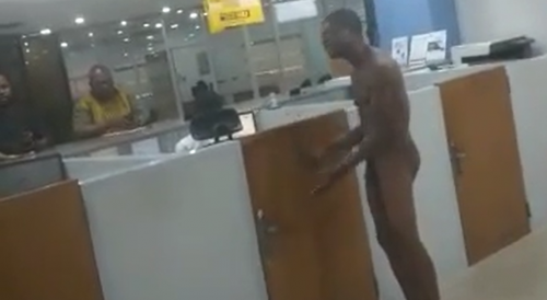 Nigeria:  Naked Man Cries In Banking Hall Over Money