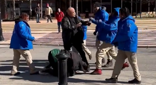 Illinois: City employees in beat up a senior citizen after a verbal altercation
