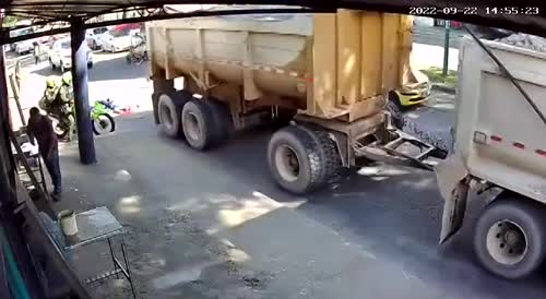 Crushed By Trailer(repost)