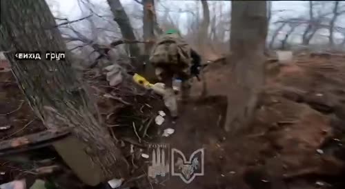 Helmet Cam: Armed Ukrainians Storm Invader Positions