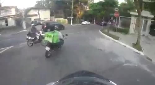 motorcyclist runs away from the police