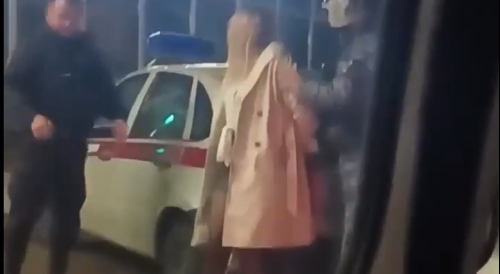 Drunk Woman kicks A Cop