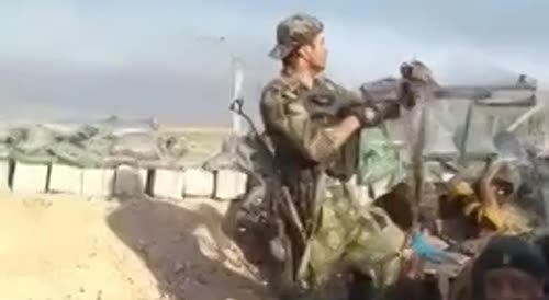 Iraqi militiaman gets shot in the head by an IS sniper(repost)