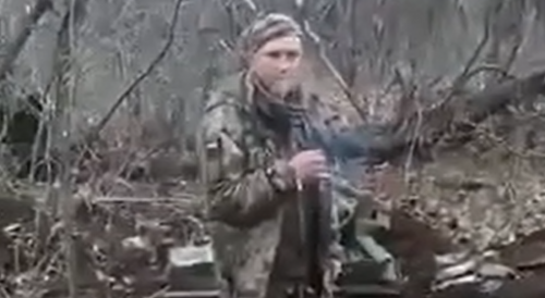 Russians Execute Soldier as He Says "Glory to Ukraine"