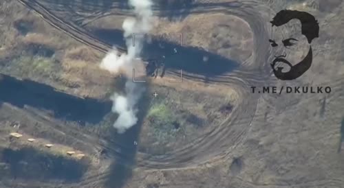 Russian kamikaze drone destroyed an American M777 howitzer