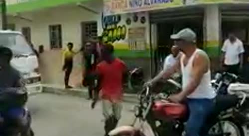 Street Fight In Dominican Republic