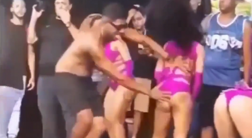 Fan Invades Stage and Goes for the Ass