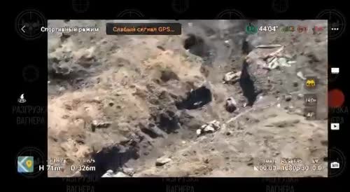 Many corpses of Ukrainians, in the trenches near Bakhmut