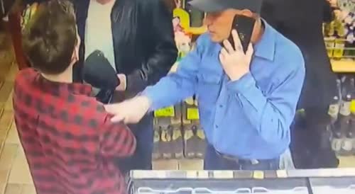 Rude Customer Knocked Out by Liquor Store Cashier