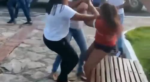 São Cristóvão Girls Fight Over A Dick
