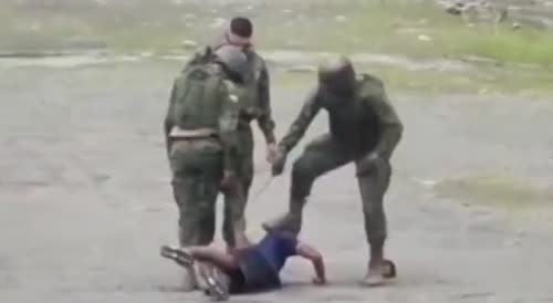Ecuadorian Soldiers Use the Machete on a Criminal