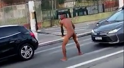 Intoxicated Naked Male Arrested Afrer Attacking Random Cars