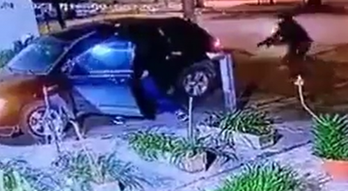 Driver Says Fuck You: Kills 2 Guys Trying to Steal His Car