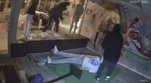 Chicago Clothes Store Robbed Twice In 24 Hrs