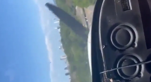 Small Engine Panama Plane Makes Emergency Landing