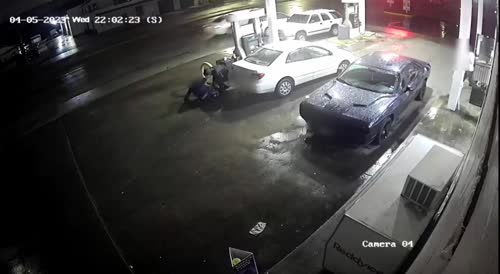 Violent Robbery At The Gas Station In Houston