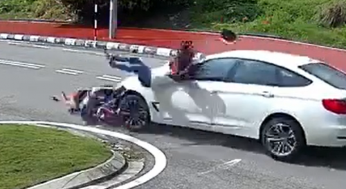 Malay Girl Goes On Deadly Ride