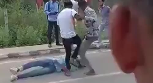 Dalit Student Gets Head Stomped By Hindy Goons