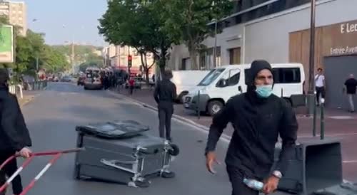Nanterre is getting ready for riots. After teen driver assassination by the police