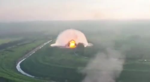Ukrainian sources publish a video showing the supposed use of the mine clearing weapon UR-77 "Meteorit"