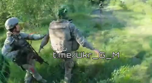 Ukranian militants surrenders to Russian Forces.